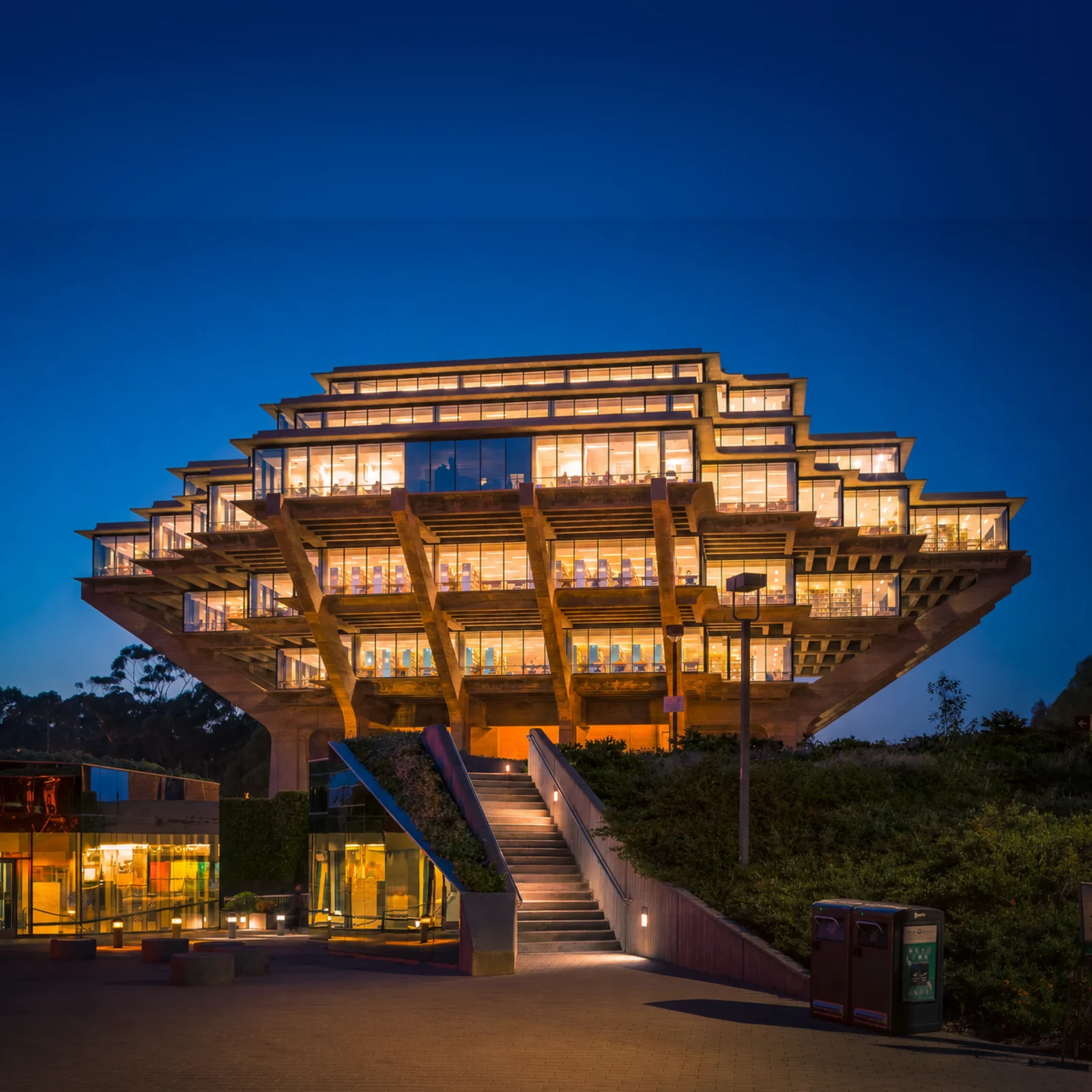 加州大学圣地亚哥分校 Geisel 图书馆